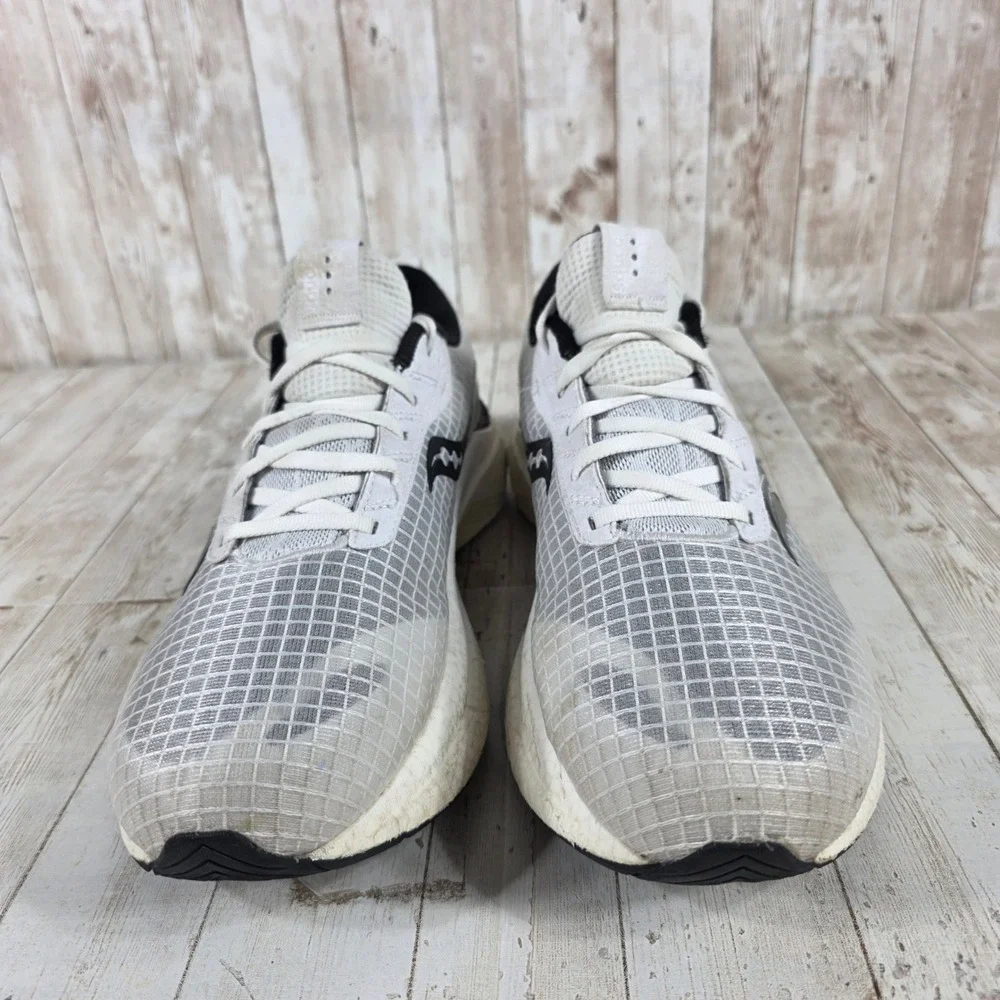 Saucony Endorphin Edge Men 10.5 Gray White Grid Trail Running Shoes S20820-11‎